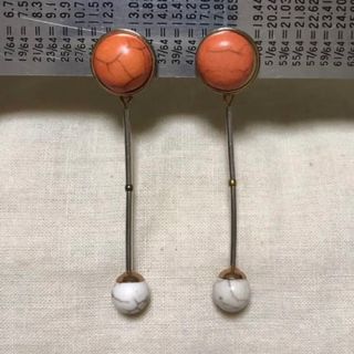 38. イヤリング　オレンジ　ハンドメイド(イヤリング)