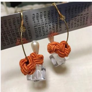 39. ハンドメイド　イヤリング　オレンジ　大ぶり　大きめ　パール　ビジュー(イヤリング)