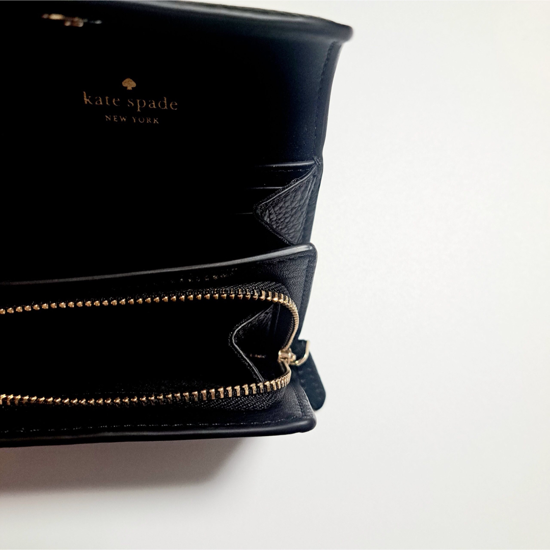 値下げしました !!♠️kate spade♠️ 二つ折り財布(新品)