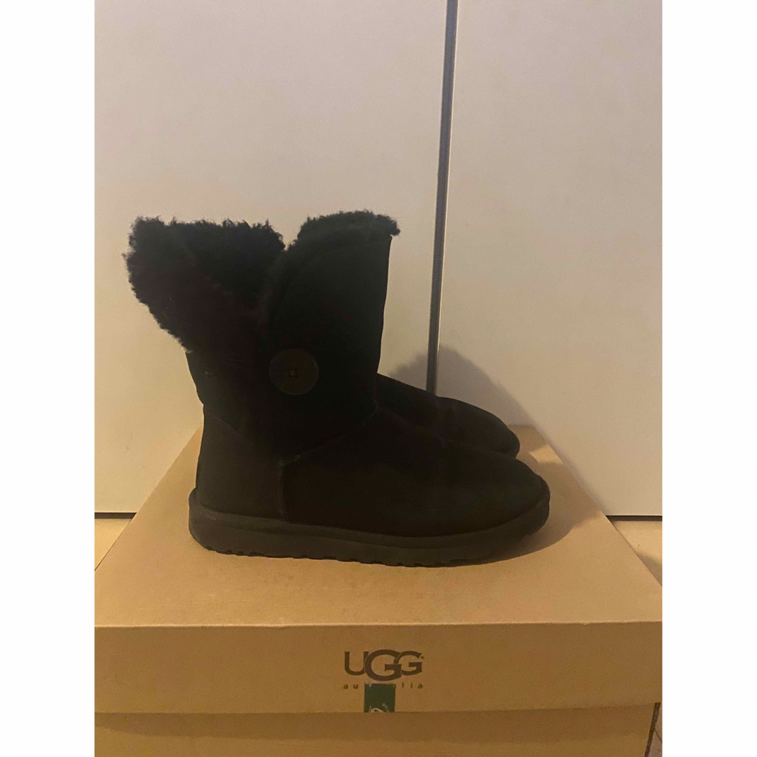 UGG(アグ)のUGG アグ ムートンブーツ ショート ブラック 23cm レディースの靴/シューズ(ブーツ)の商品写真