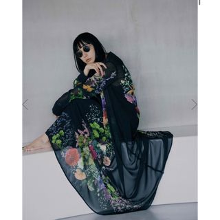 アメリヴィンテージ(Ameri VINTAGE)のUND 2WAY DARIA V NECK DRESS アメリ　ワンピース(ロングワンピース/マキシワンピース)