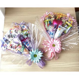 季節限定　プチバルーン付お菓子ブーケ♡2個　プチギフト　クリスマス　結婚式　にも(菓子/デザート)