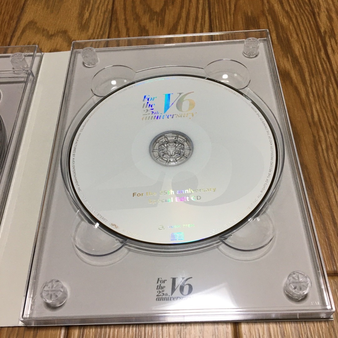 V6(ブイシックス)のV6/For the 25th anniversary〈初回盤B・3枚組〉 エンタメ/ホビーのDVD/ブルーレイ(ミュージック)の商品写真