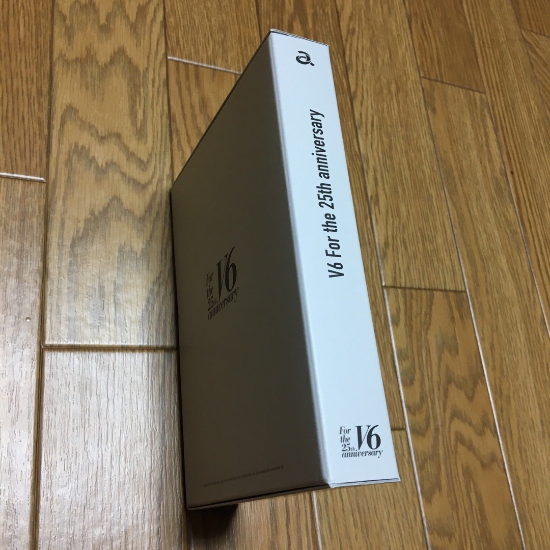 V6(ブイシックス)のV6/For the 25th anniversary〈初回盤B・3枚組〉 エンタメ/ホビーのDVD/ブルーレイ(ミュージック)の商品写真