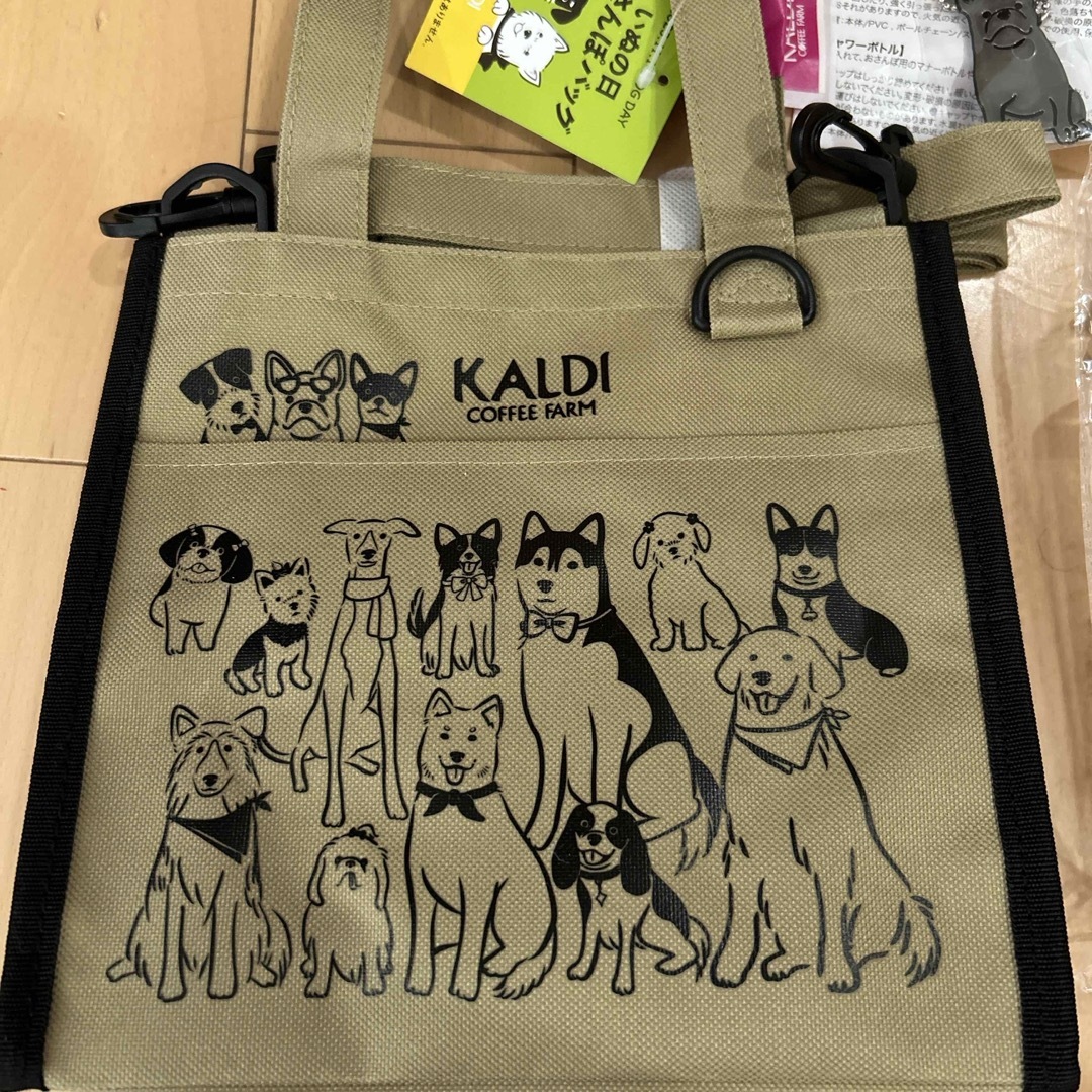 KALDI(カルディ)のカルディ　犬の日おさんぽバッグ レディースのバッグ(ショルダーバッグ)の商品写真