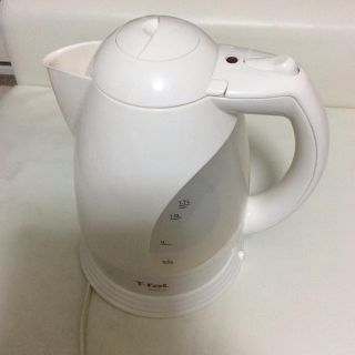 ティファール(T-fal)の【機能良好】ティファール 電子ケトル 1.7L 送料込み(電気ケトル)