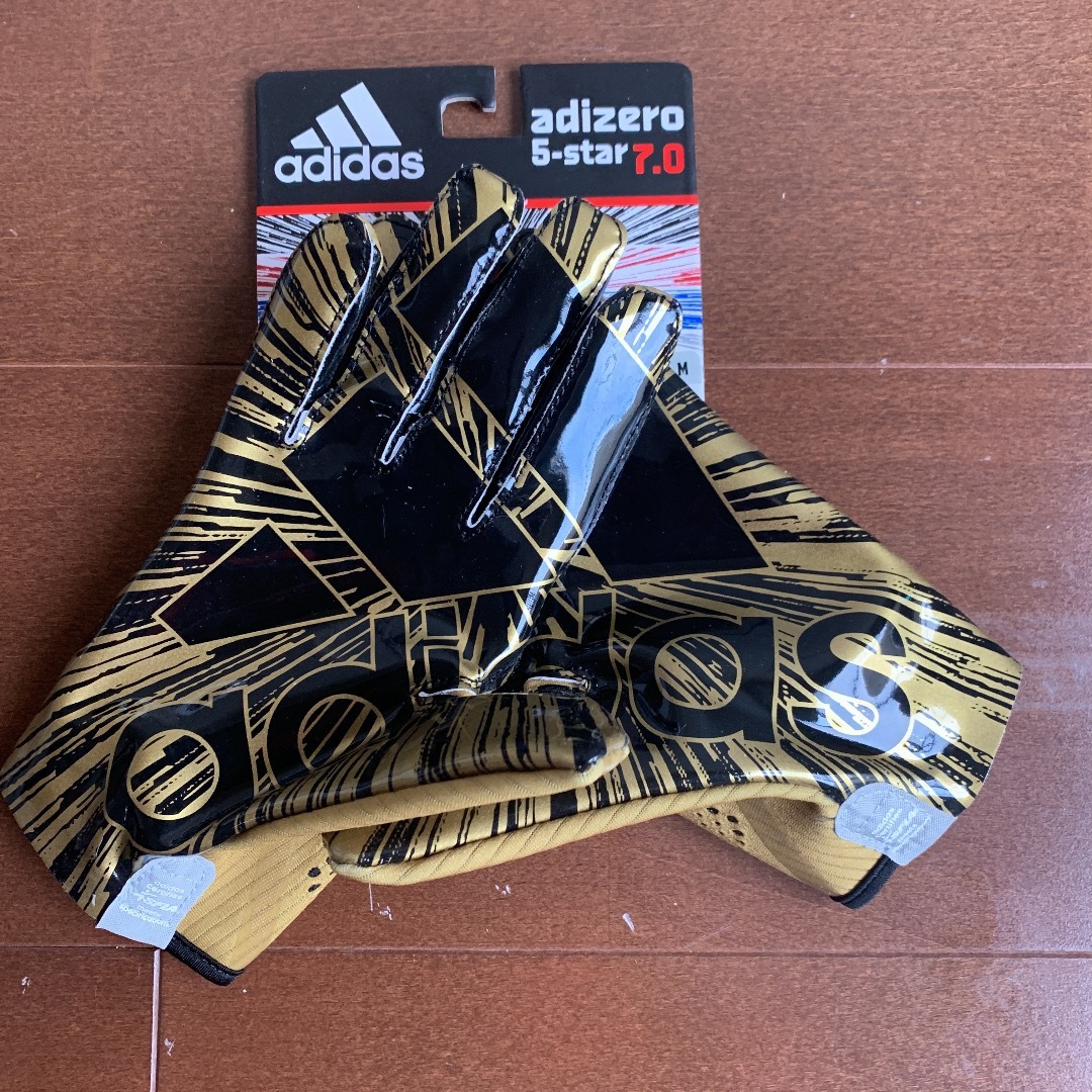 adidas(アディダス)のadidas“adizero 5 STAR 7.0”ゴールドメタリック Mサイズ スポーツ/アウトドアのスポーツ/アウトドア その他(アメリカンフットボール)の商品写真