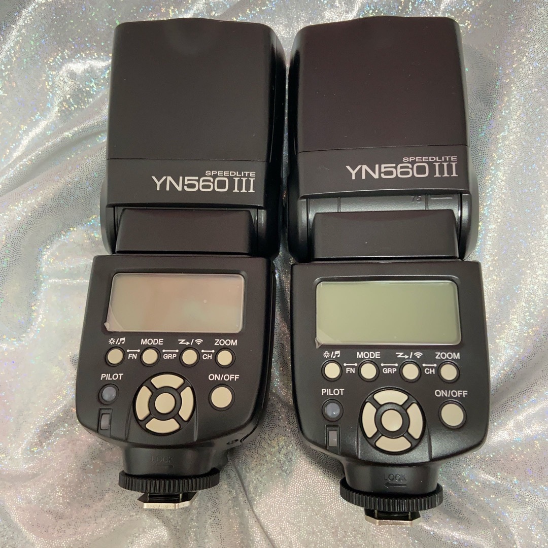 Canon(キヤノン)のYongnuo製 ストロボ yn560 iii 2個セット スピードライト スマホ/家電/カメラのカメラ(ストロボ/照明)の商品写真