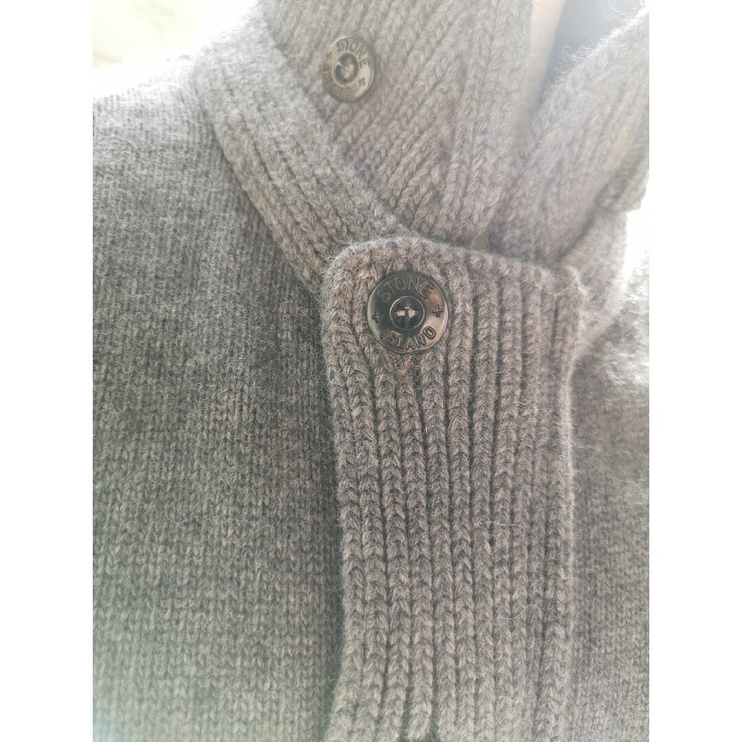 STONE ISLAND - 美品 STONE ISLAND ジップアップニット グレーの通販