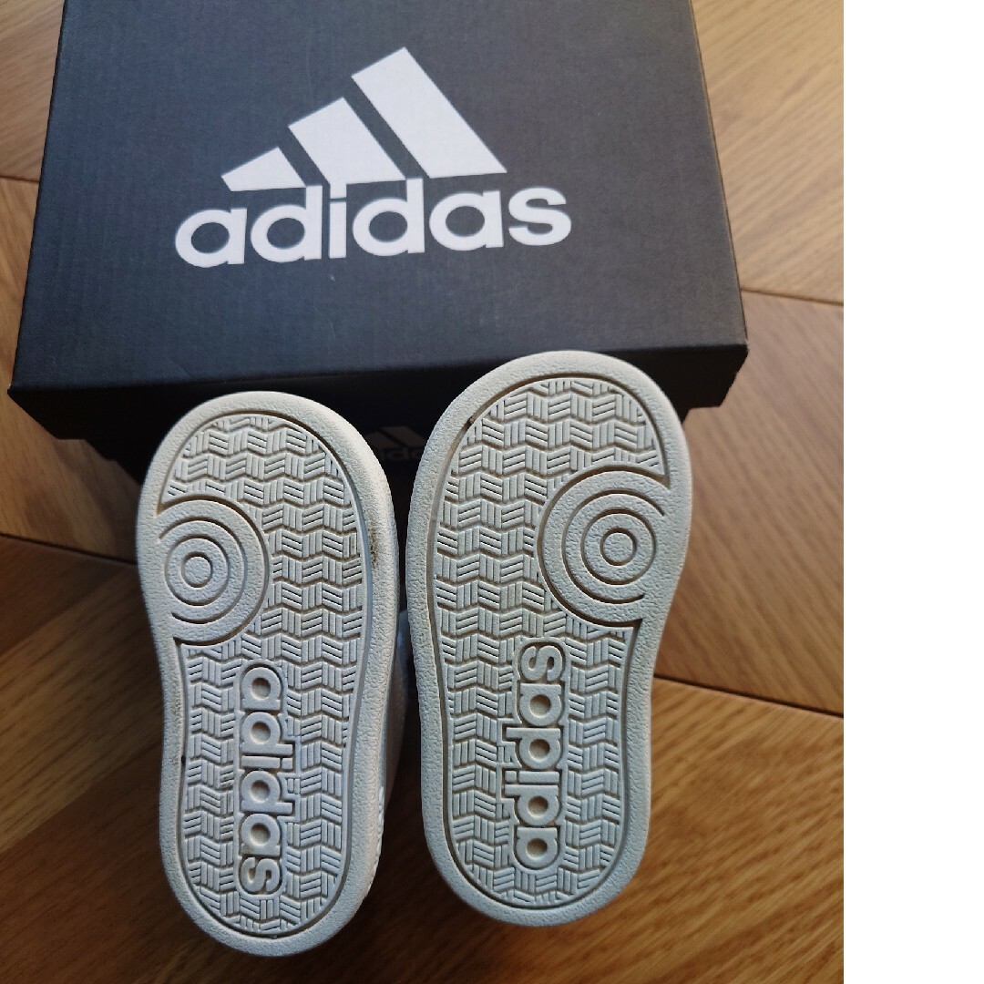 adidas(アディダス)のadidas kidsスニーカー 12cm 美品 キッズ/ベビー/マタニティのベビー靴/シューズ(~14cm)(スニーカー)の商品写真