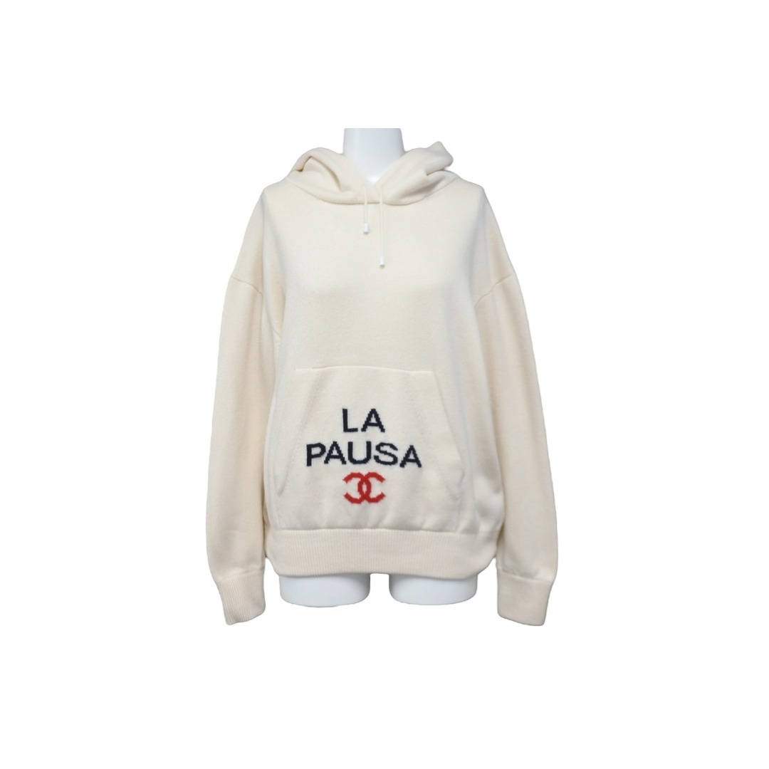 CHANEL(シャネル)のCHANEL シャネル カシミヤパーカー LA PAUSA P60446K46041 ホワイト ブラック レッド サイズ36 美品 中古 56546 レディースのトップス(パーカー)の商品写真