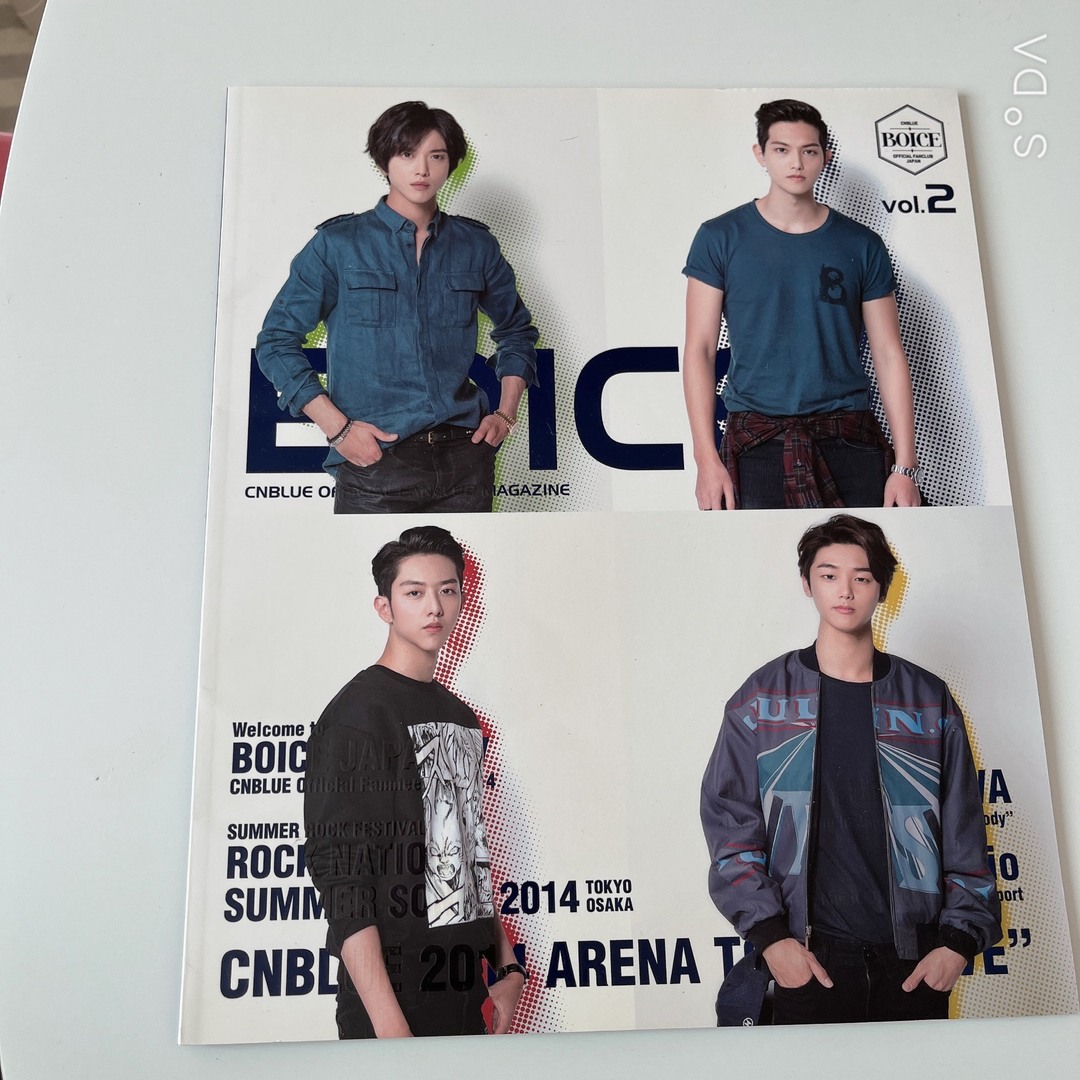 CNBLUE(シーエヌブルー)のCN14 本 エンタメ/ホビーのタレントグッズ(アイドルグッズ)の商品写真