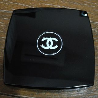 シャネル(CHANEL)のシャネル レ キャトル オンブル　226 - ティセ リボリ（中古）(アイシャドウ)