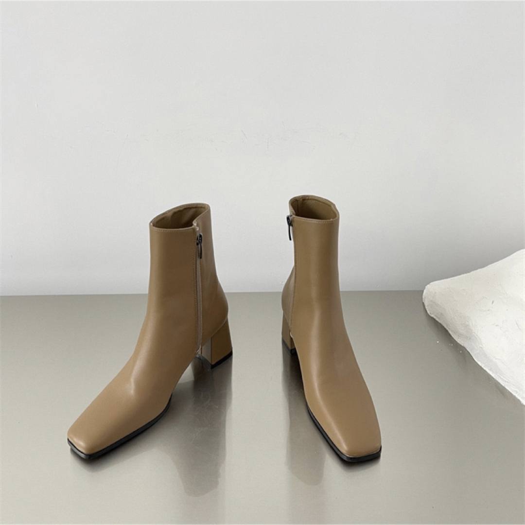 【新品】即発送 太ヒール ブーツ M 23.5cm ブラウン ショート 茶 レディースの靴/シューズ(ブーツ)の商品写真