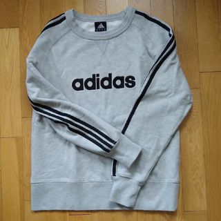 アディダス(adidas)のadidas トレーナー  M(スウェット)