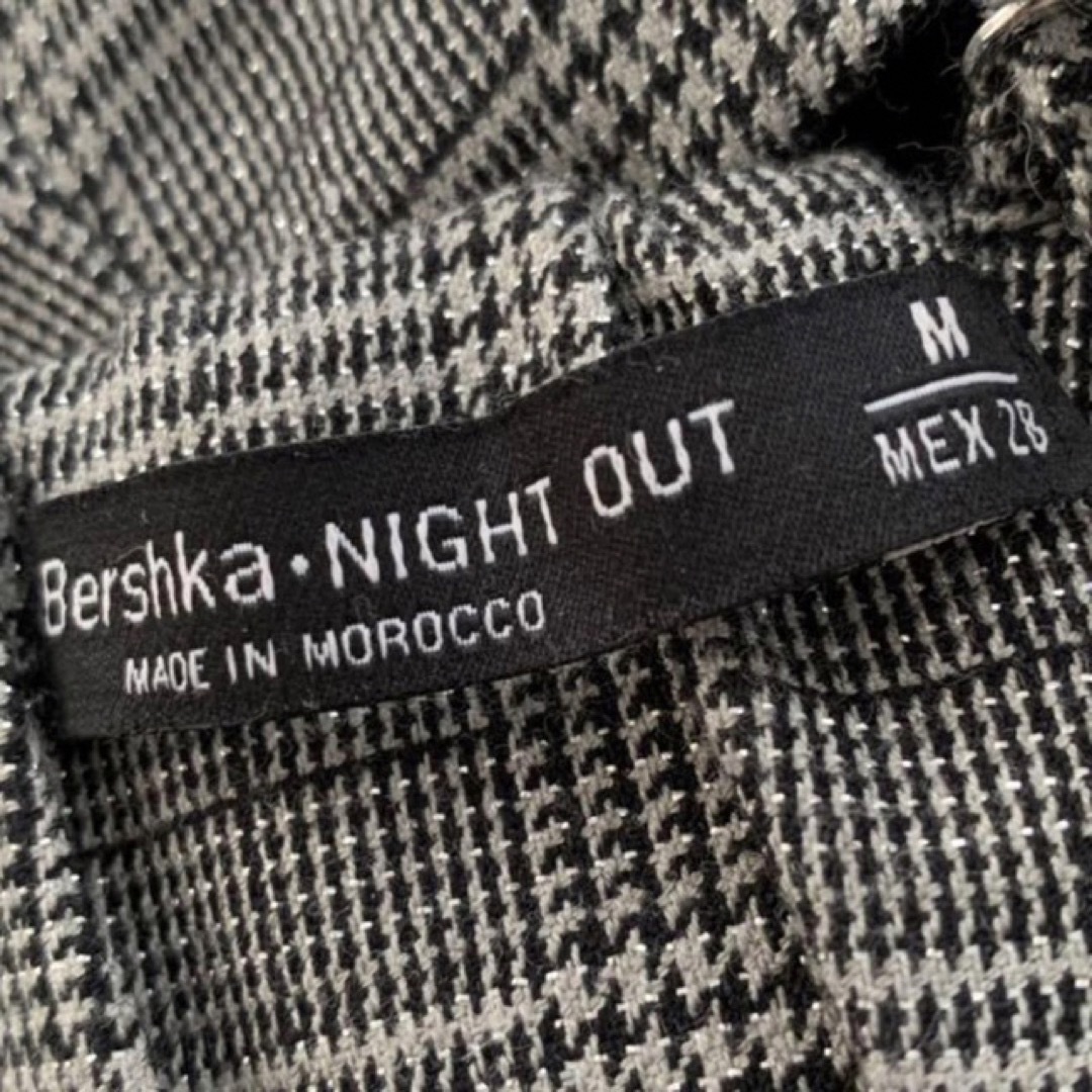 Bershka(ベルシュカ)のBershka ベルシュカ ビスチェ チェック柄 フリル グレー レディースのトップス(キャミソール)の商品写真