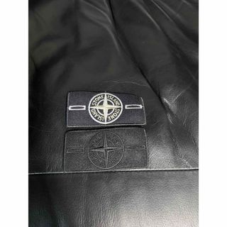 ストーンアイランド(STONE ISLAND)のstone island ワッペン2枚セット　白黒×ghost ボタン付属(その他)