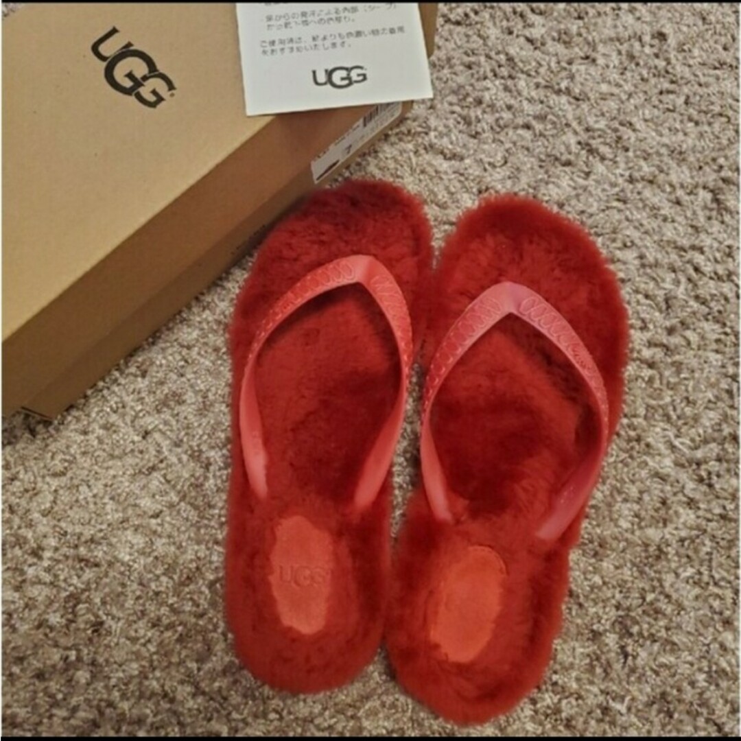 早い者勝ち！UGG ムートンビーチサンダル　赤 | フリマアプリ ラクマ