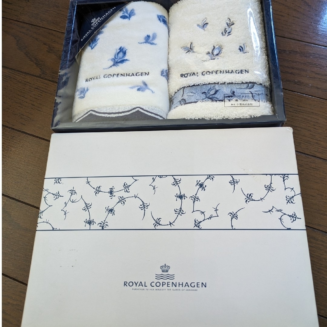 ROYAL COPENHAGEN(ロイヤルコペンハーゲン)のウォッシュタオルセット インテリア/住まい/日用品の日用品/生活雑貨/旅行(タオル/バス用品)の商品写真