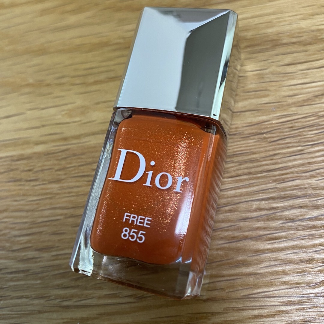 Dior(ディオール)のディオール　ネイル　855 フリー コスメ/美容のネイル(マニキュア)の商品写真