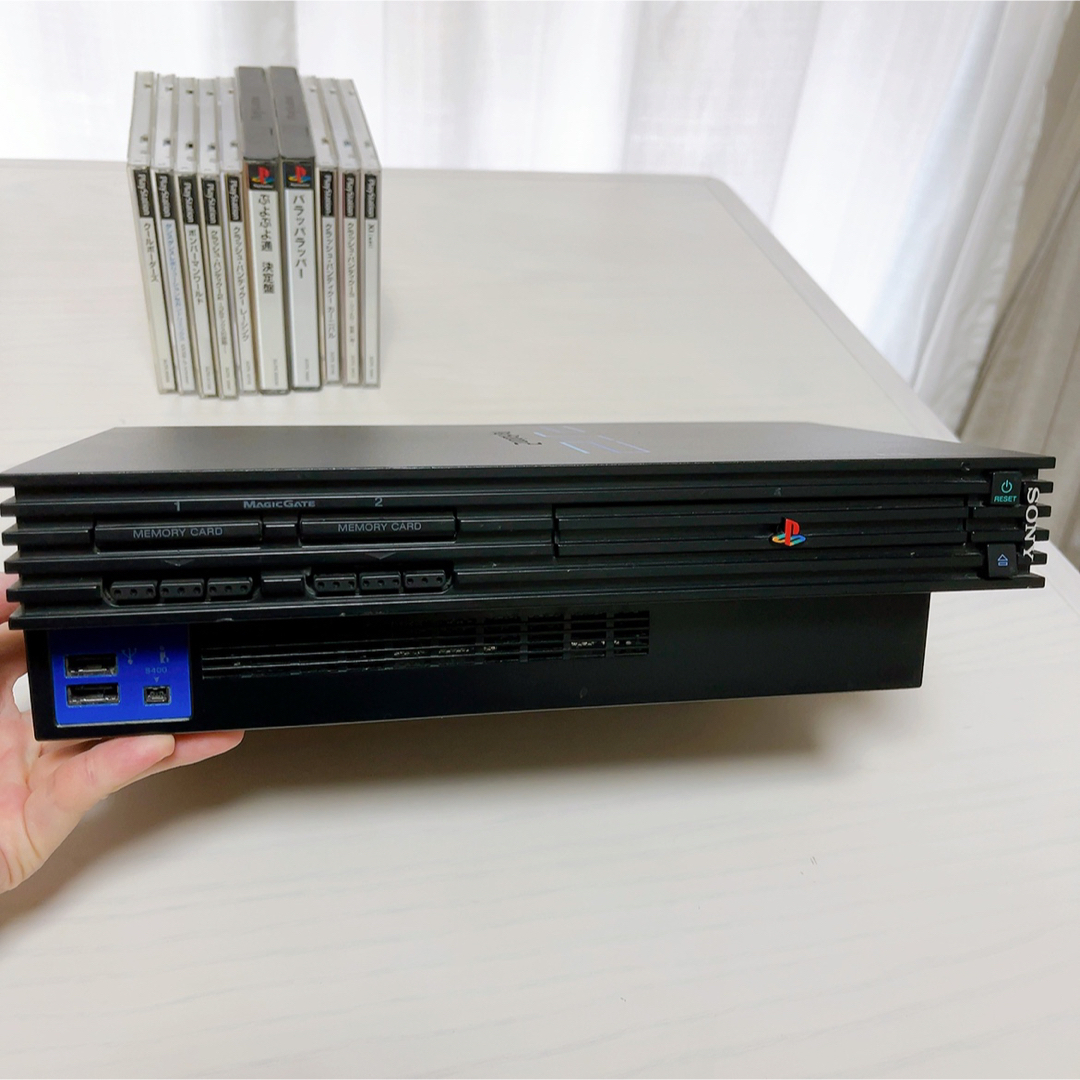 PlayStation2(プレイステーション2)のSONY SCPH-18000 プレイステーション2 PlayStation2 エンタメ/ホビーのゲームソフト/ゲーム機本体(家庭用ゲーム機本体)の商品写真