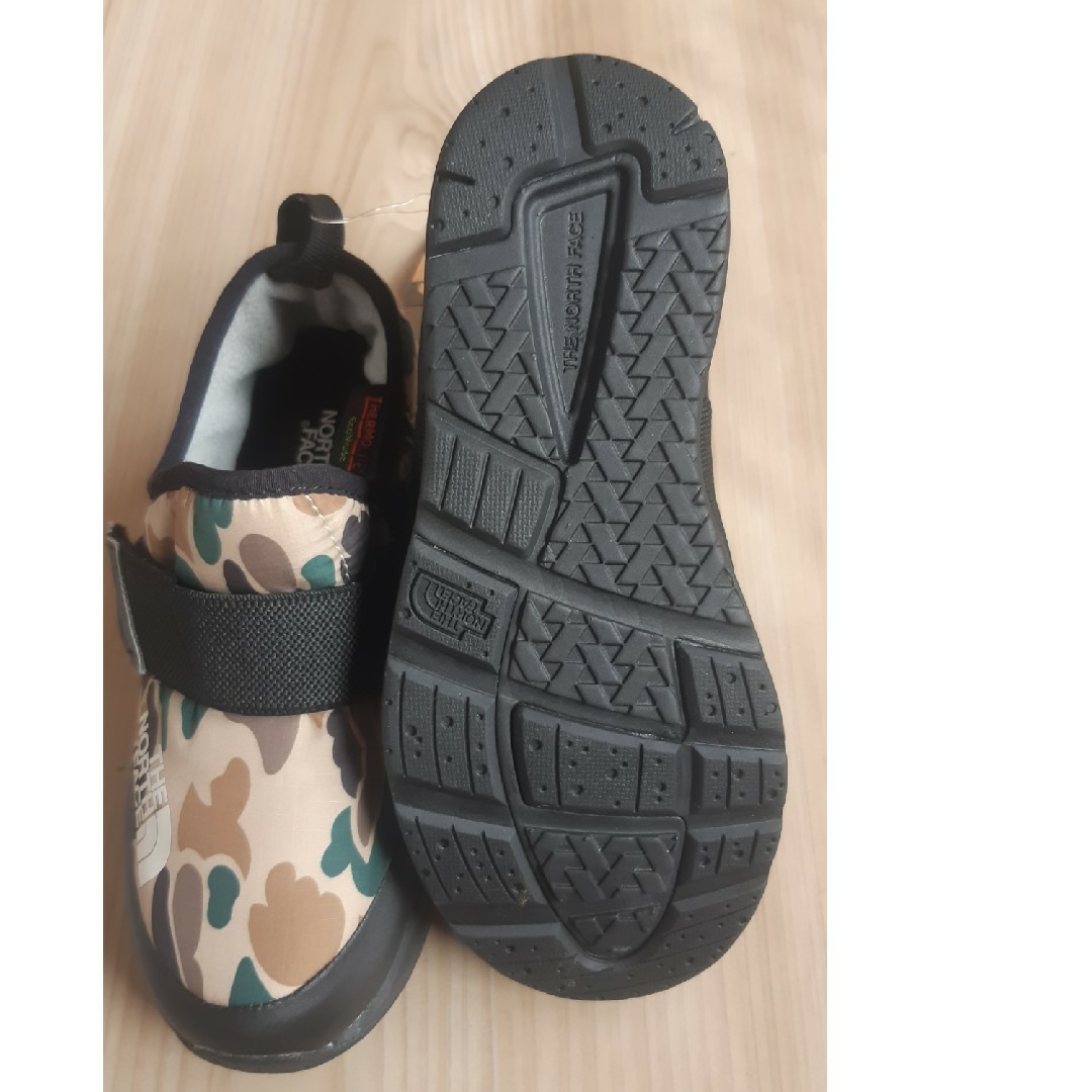 THE NORTH FACE(ザノースフェイス)のノース フェイス　ジュニア　19　ブーツ　NFJ51982　防寒ブーツ キッズ/ベビー/マタニティのキッズ靴/シューズ(15cm~)(ブーツ)の商品写真