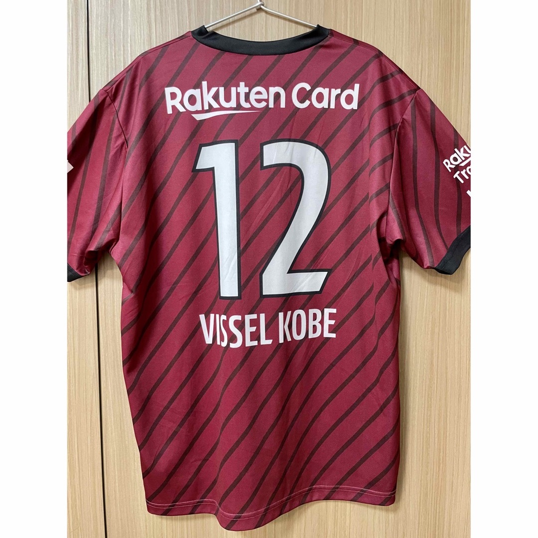 ⭐︎ヴィッセル神戸 レプリカユニフォームTシャツ　Vissel Kobe スポーツ/アウトドアのサッカー/フットサル(記念品/関連グッズ)の商品写真