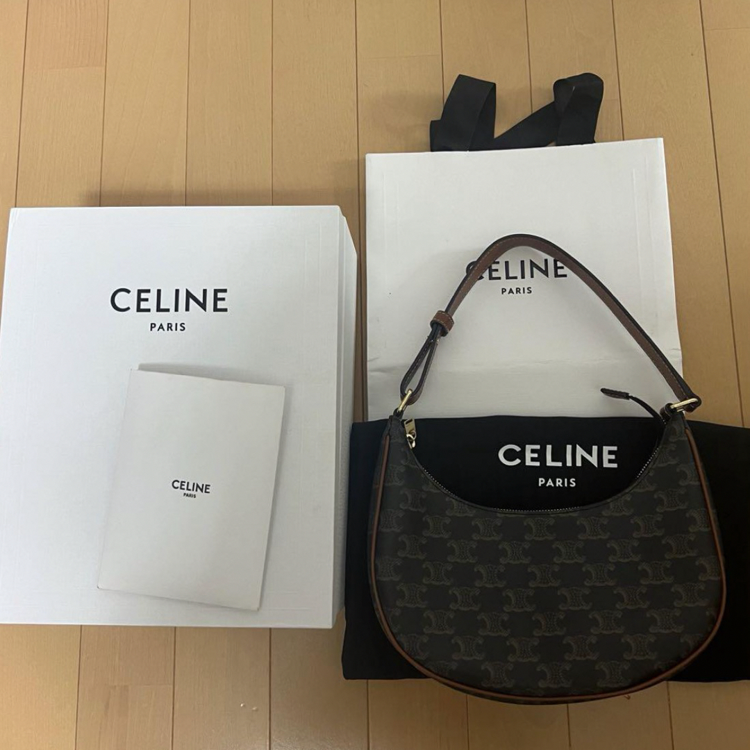 CELINE AVA トリオンフキャンバス