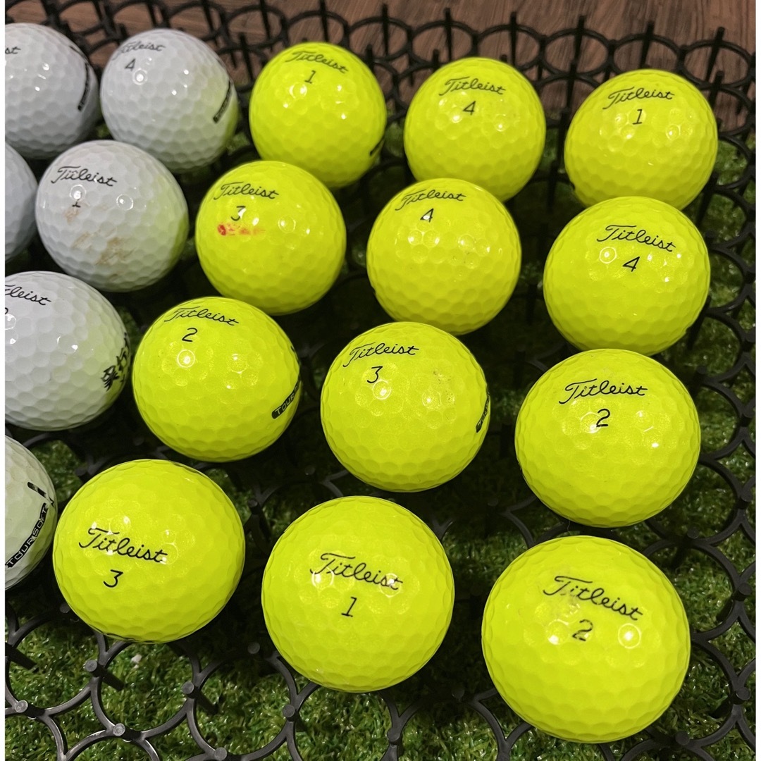 Titleist(タイトリスト)の☆A+ABランク☆ タイトリスト  TOUR SOFT☆24球 スポーツ/アウトドアのゴルフ(その他)の商品写真