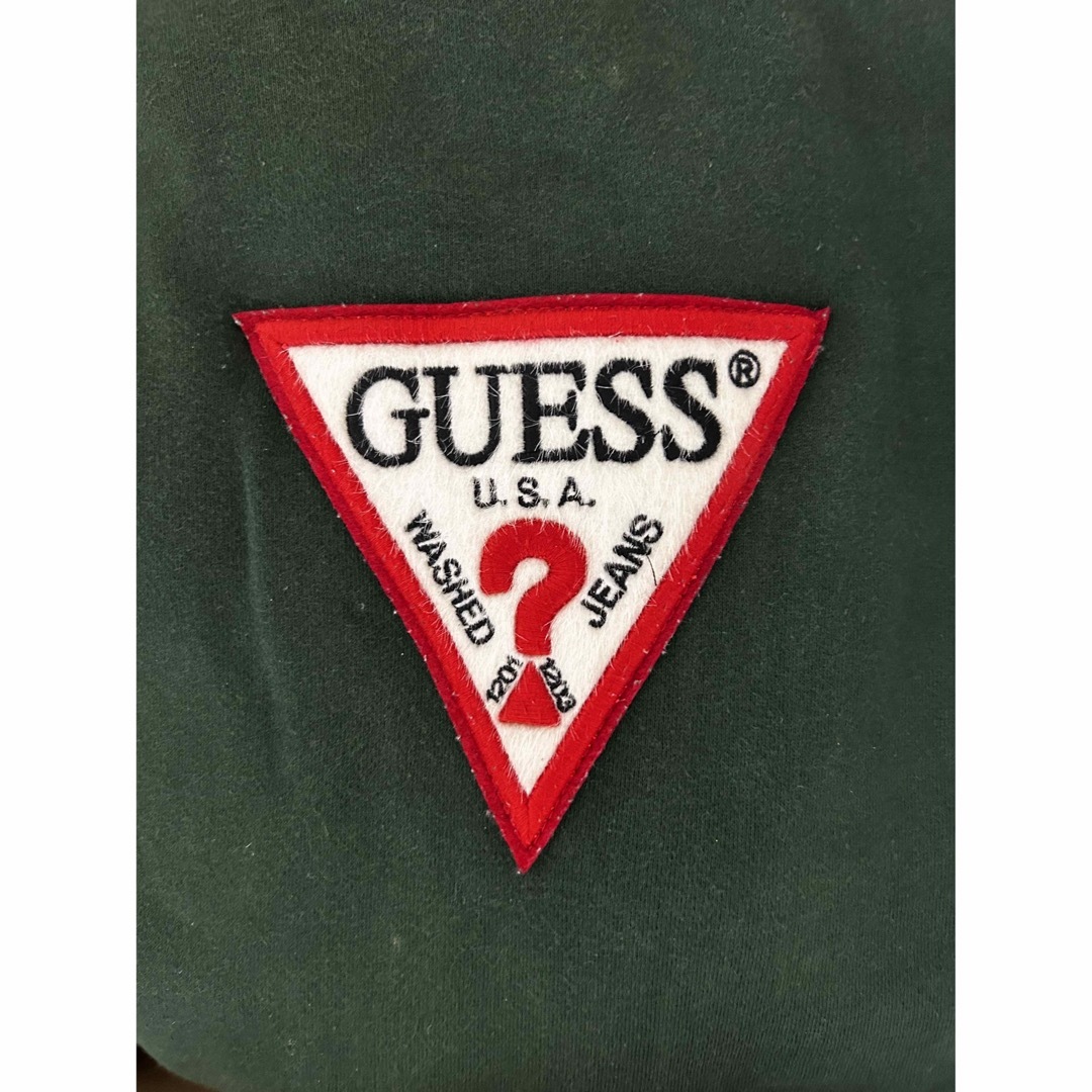 GUESS(ゲス)のGUESS ゲス　パーカー　フーディー レディースのトップス(パーカー)の商品写真