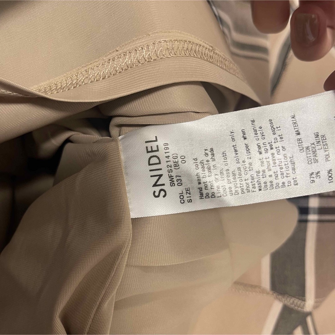 SNIDEL(スナイデル)のsnidel ハイウエストタイトヘムフレアチェックスカート 00size レディースのスカート(ロングスカート)の商品写真