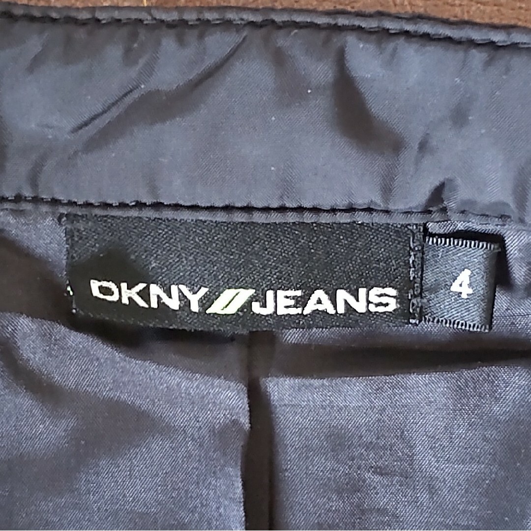 DKNY//JEANS　キルティング　ジャケット　ショート　コート　size４ レディースのジャケット/アウター(ナイロンジャケット)の商品写真