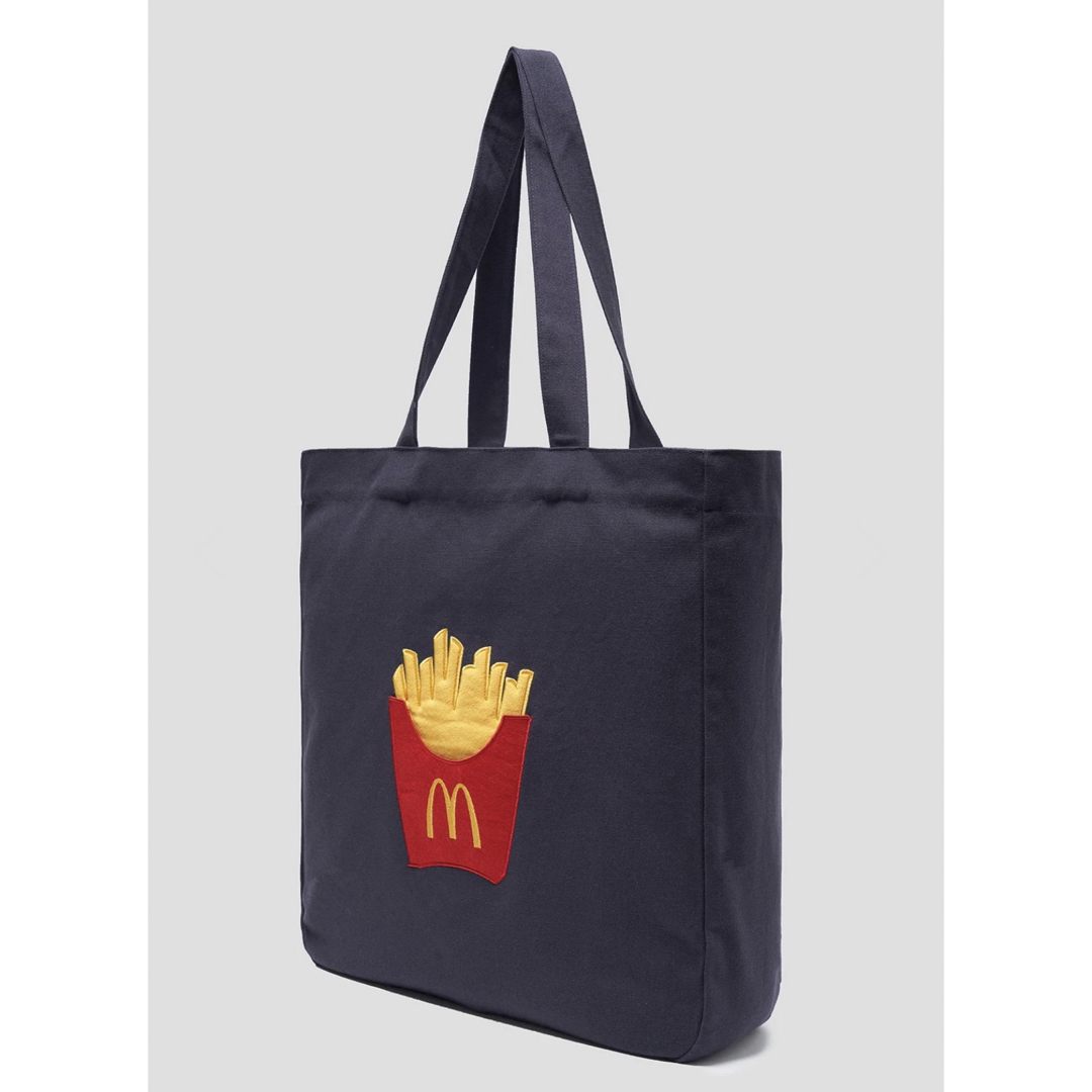 Design Tshirts Store graniph(グラニフ)のマックフライポテト ポケット　マクドナルド　スクエアトートバッグ レディースのバッグ(トートバッグ)の商品写真