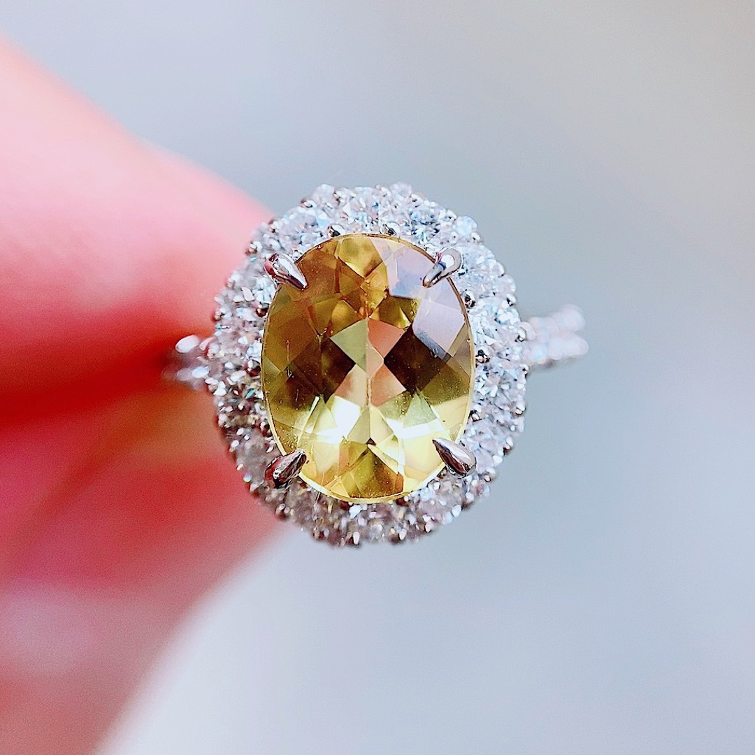 ★2.4ct★✨大粒イエローベリル0.95ctダイヤモンドリング指輪 レディースのアクセサリー(リング(指輪))の商品写真