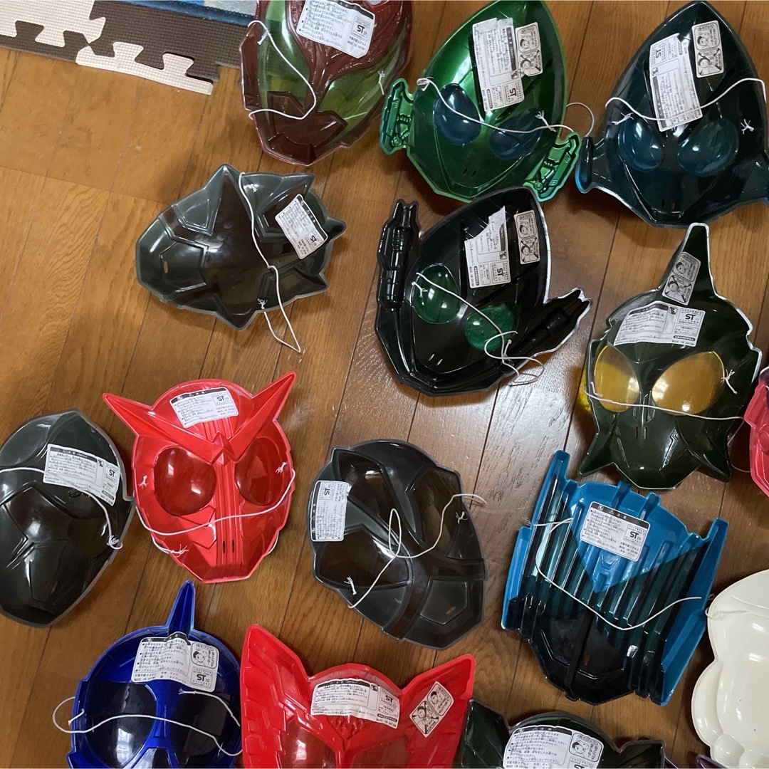 BANDAI(バンダイ)の仮面ライダーお面セット　バンダイ エンタメ/ホビーのフィギュア(特撮)の商品写真