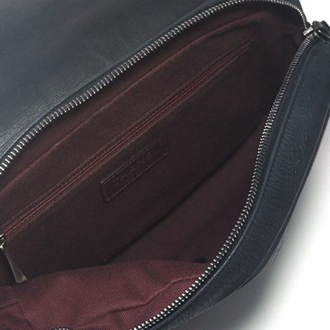 CHANEL(シャネル)のシャネル CHANEL マトラッセ チェーン ショルダーバッグ シルバー金具 レディースのバッグ(ショルダーバッグ)の商品写真