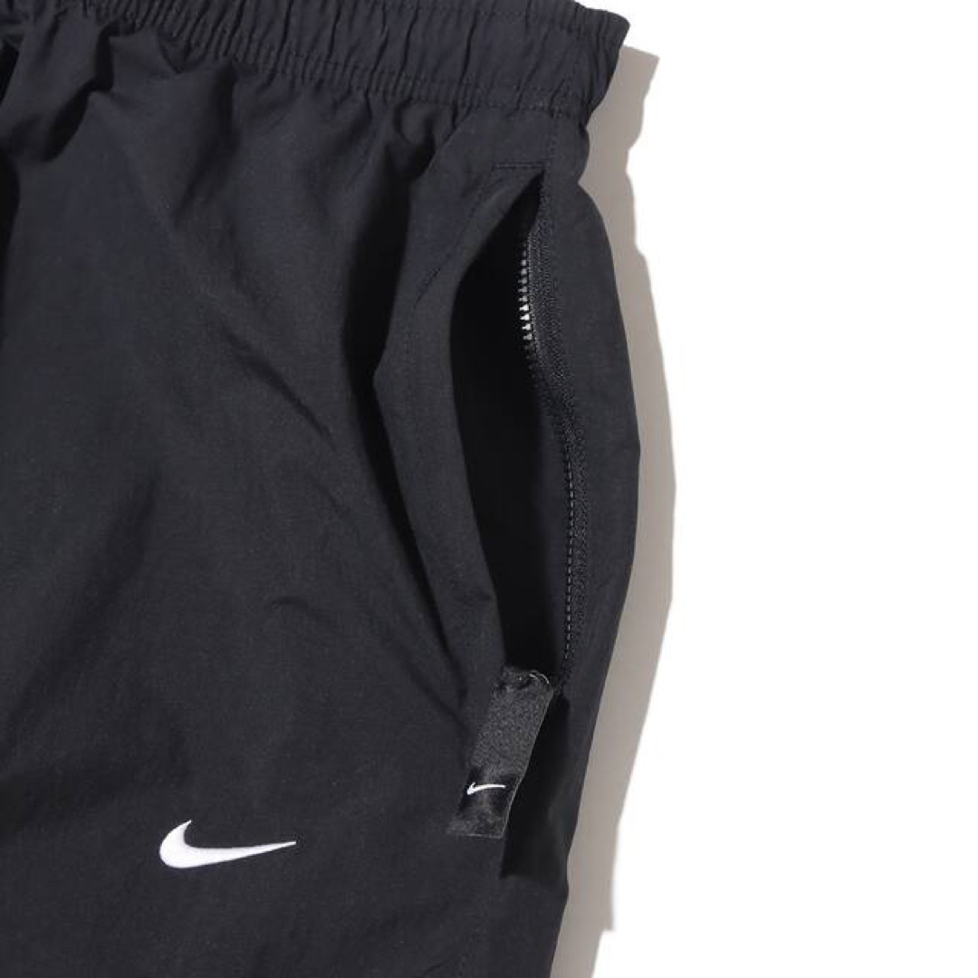 NIKE(ナイキ)のNIKE SOLO SWOOSH TRK PANT ナイキ ソロ スウッシュ 黒 メンズのパンツ(その他)の商品写真