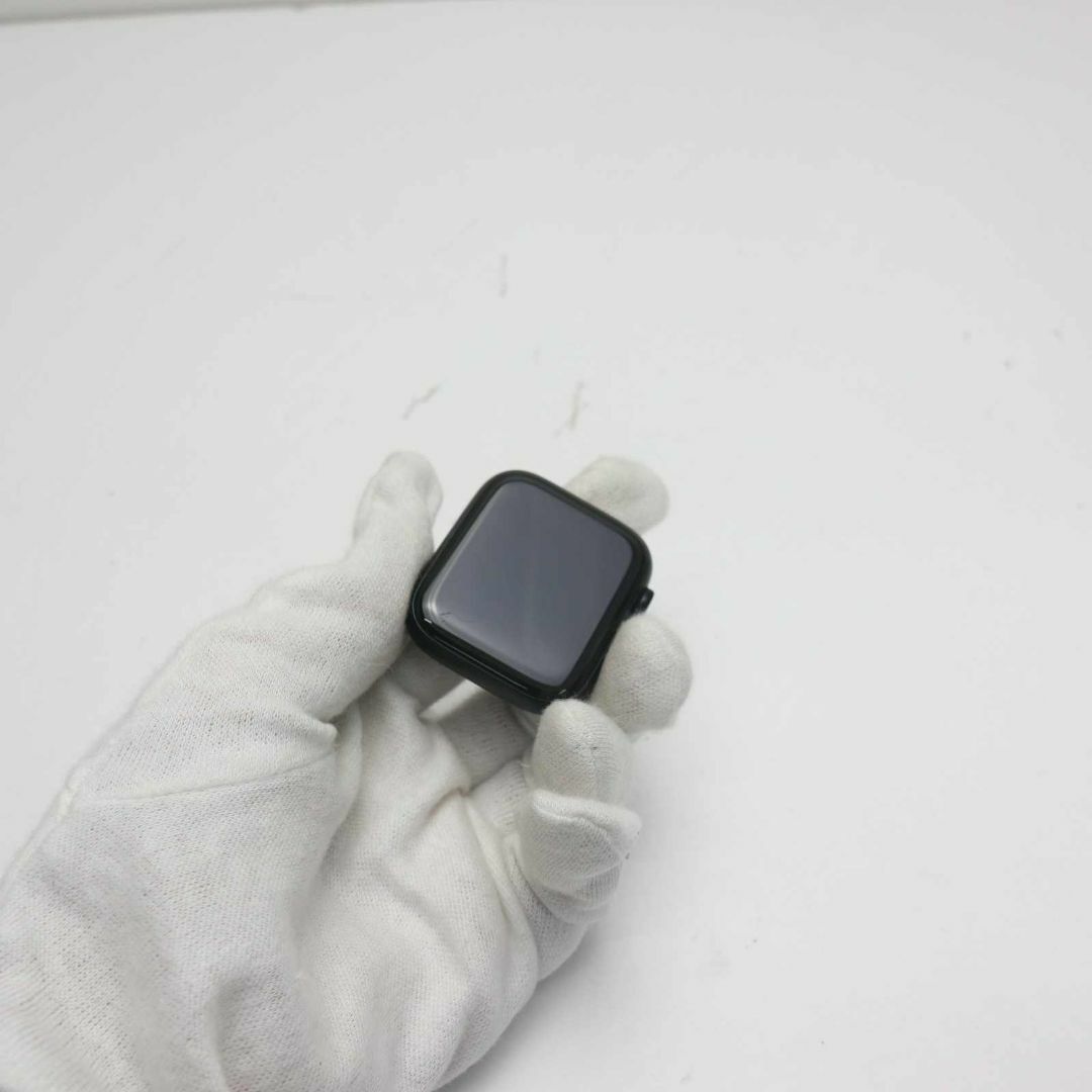 Apple(アップル)のApple Watch SE（第2世代） 44mm GPS ミッドナイト M111 スマホ/家電/カメラのスマホ/家電/カメラ その他(その他)の商品写真