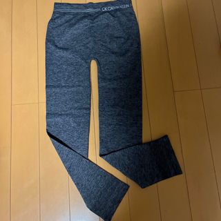 カルバンクライン(Calvin Klein)のカルバンクライン　10分丈　レギンス　M~L(レギンス/スパッツ)