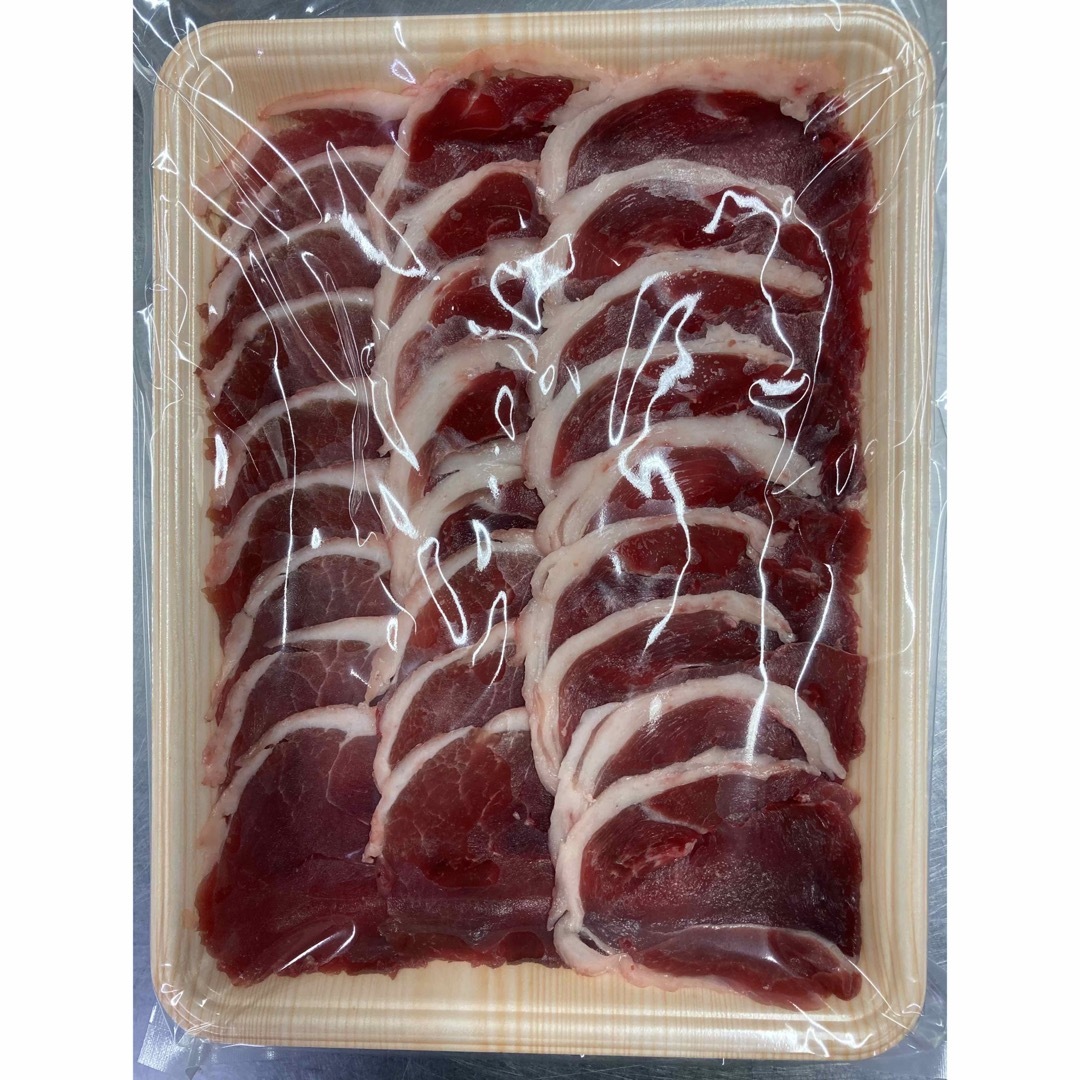 猪肉⭐︎メス猪限定‼️特上ロース・400g前後⭐︎真空の冷凍猪肉パックです‼️ 食品/飲料/酒の食品(肉)の商品写真
