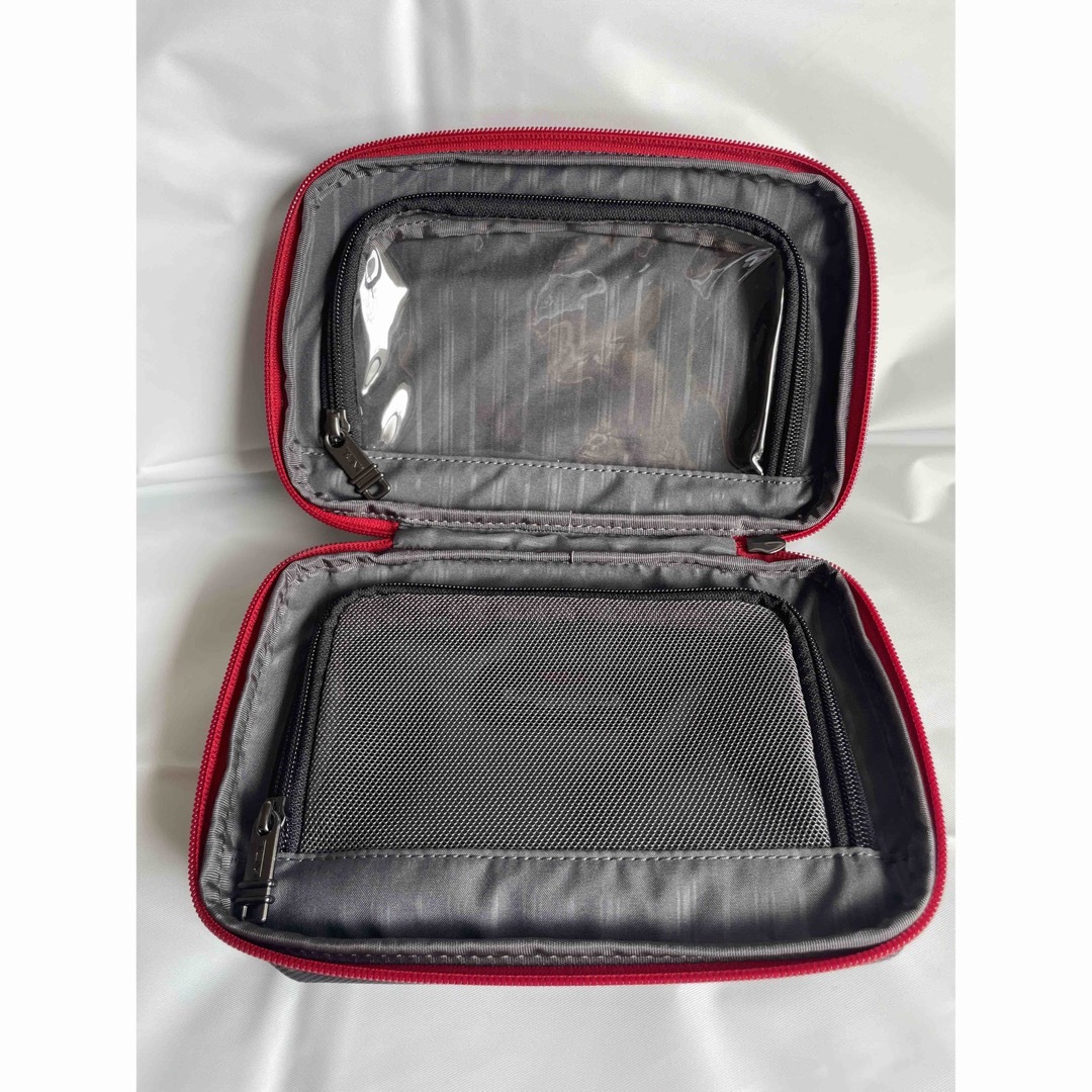TUMI(トゥミ)の新品タグ付き　TUMIトラベルポーチケース メンズのバッグ(トラベルバッグ/スーツケース)の商品写真