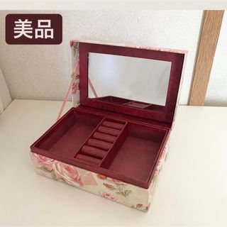 【美品】アクセサリーケース　ジュエリーボックス　赤　レッド　バラ　薔薇　花柄(小物入れ)