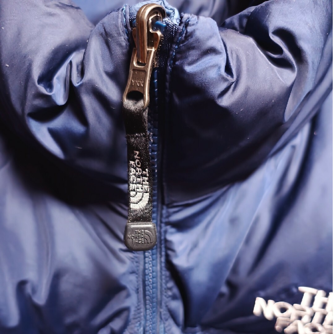 THE NORTH FACE(ザノースフェイス)のTHE NORTH FACE ダウンベスト　L　ヌプシ メンズのジャケット/アウター(ダウンベスト)の商品写真