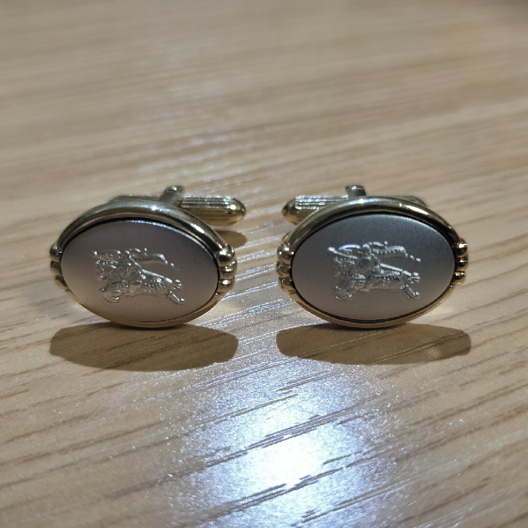 BURBERRY バーバリー カフスボタン ゴールド 美品 | フリマアプリ ラクマ