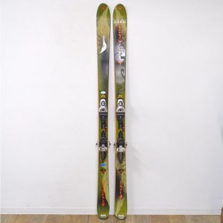 ロシニョール(ROSSIGNOL)のロシニョール ROSSIGNOL Bandit B83 184cm センター83mm ビンディング axial2 140 オールマウンテン 基礎 スキー ゲレンデ アウトドア (板)