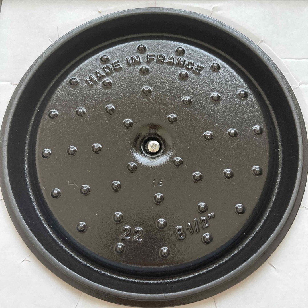 STAUB - 【新品未使用】staub /ストウブ 鍋 ラウンドココット 22cmの