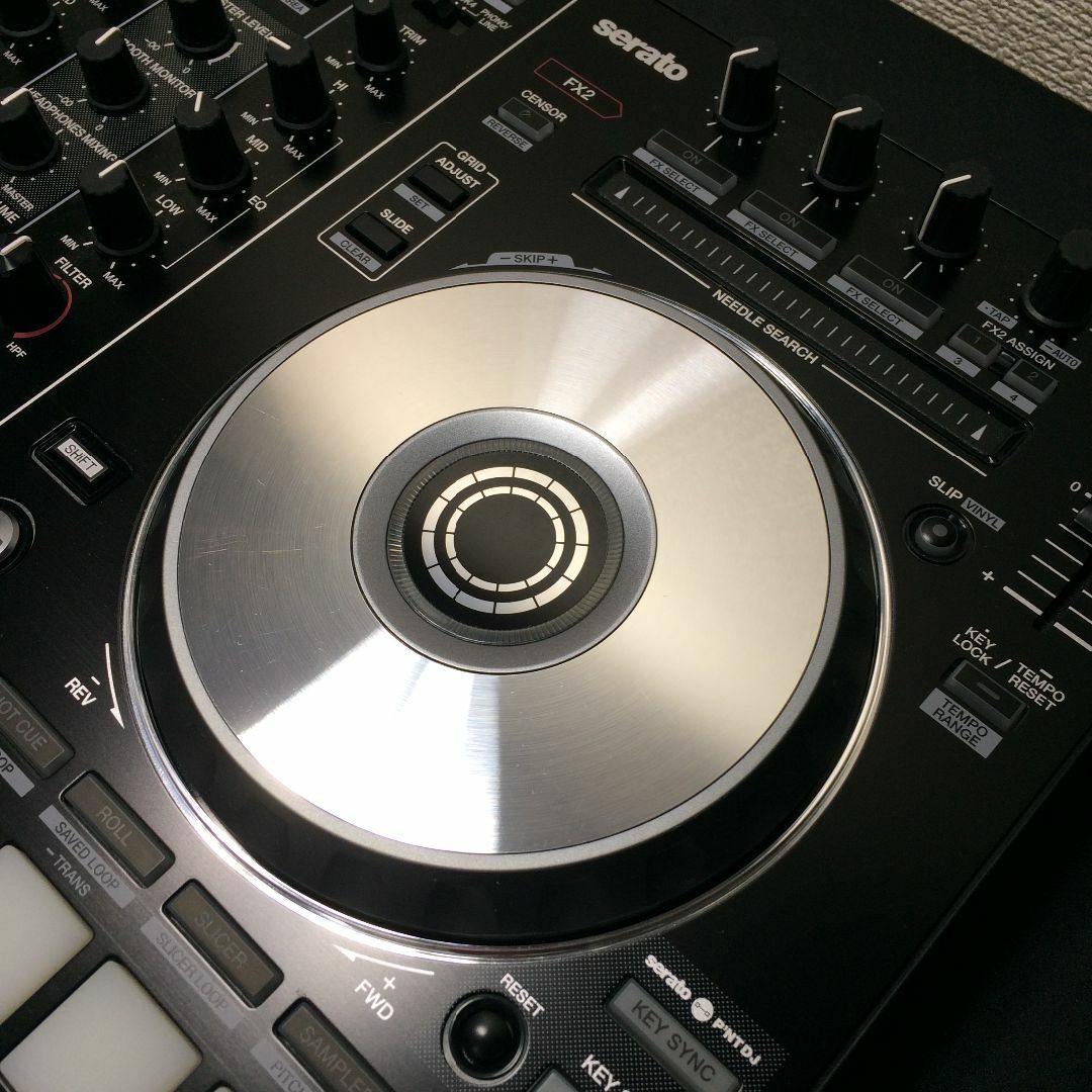 Pioneer - Pioneer パイオニア DJコントローラー Serato DDJ-SR2の通販