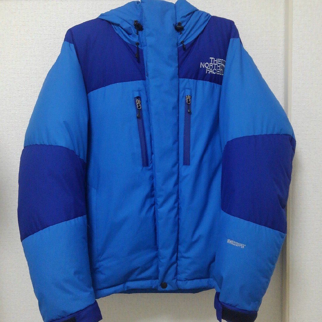 THE NORTH FACE(ザノースフェイス)の廃盤カラー！　ノースフェイス　バルトロライトジャケット　ブルー　S メンズのジャケット/アウター(ダウンジャケット)の商品写真