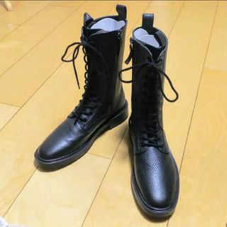 ザラ(ZARA)の【未使用】ZARA サイドジップ ショートブーツ 38 黒 レースアップ(ブーツ)