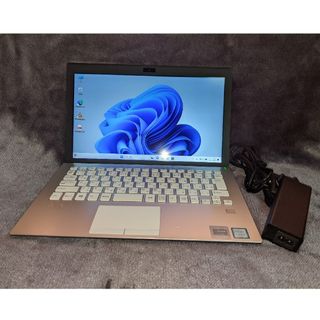 美品⭐️白ノートパソコン⭐️設定済/HDD750/Win11/オフィス/8GB